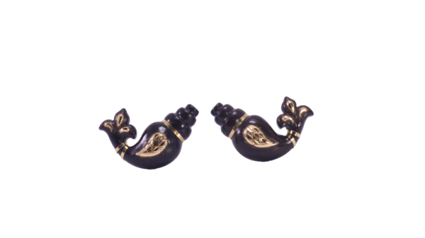 Front Shankh Shaped Coconut Shell Earring